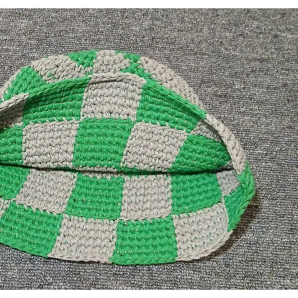 Womens hand made bucket hat emerald green crochet knit check plaid gray